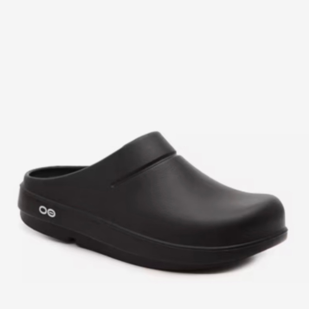 NEW OOFOS Waterproof Clogs Garden Shoes Comfort size 8